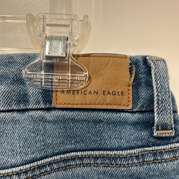 American Eagle Curvy Mom Jean - Picture 3 of 6